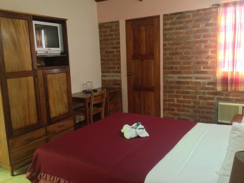 Hotel Colonial サン・フアン・デル・スル エクステリア 写真